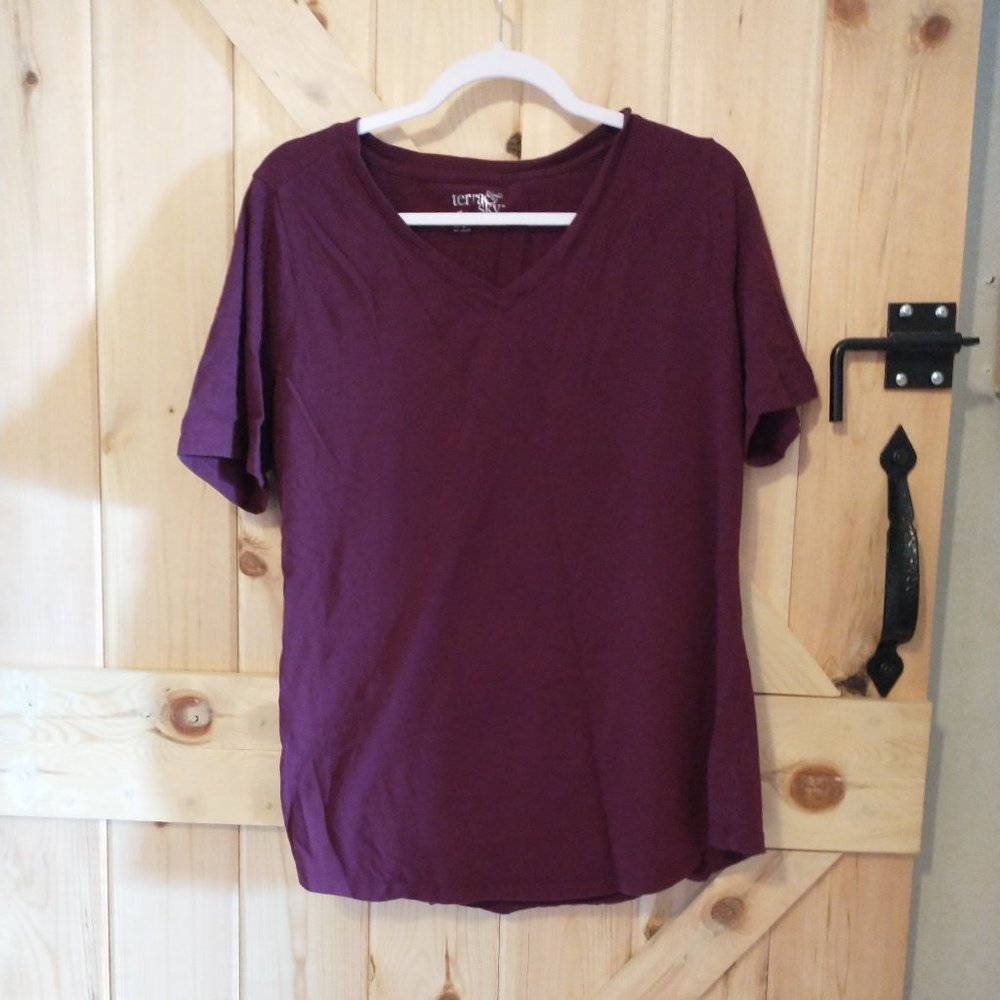 TERRA & SKY TEE.......EUC